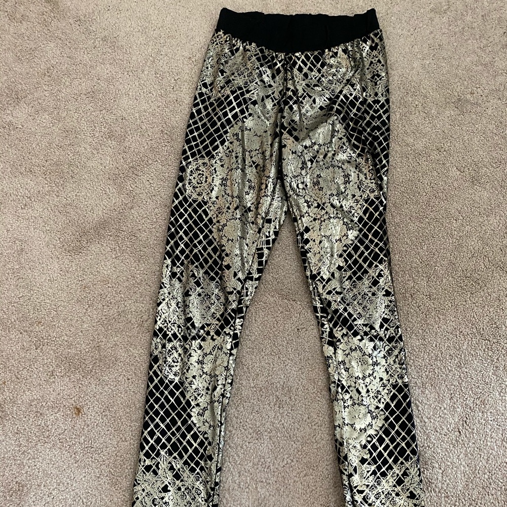 Bebe Gold Foil Printed Leggings
